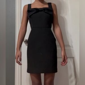 Elegant Black Dress with Bow Detail